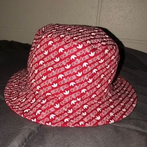 Adidas bucket hat